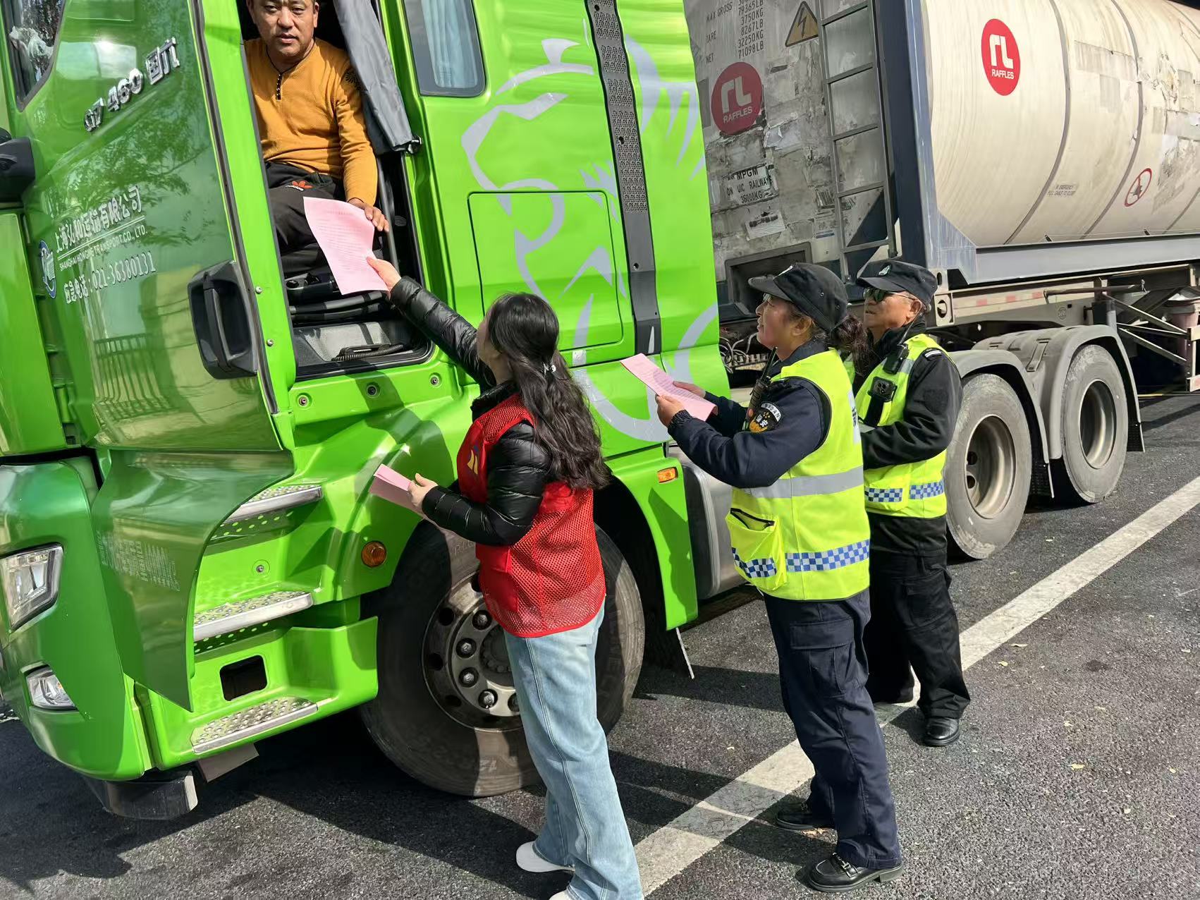 6760dff1bc5e7eb8c570b99f06088cd7.jpg 6760dff1bc5e7eb8c570b99f06088cd7.jpg