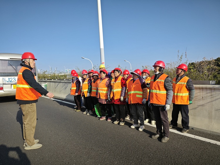 2bada85ad140f4a05cc87cbac4b91d03.jpg 2bada85ad140f4a05cc87cbac4b91d03.jpg